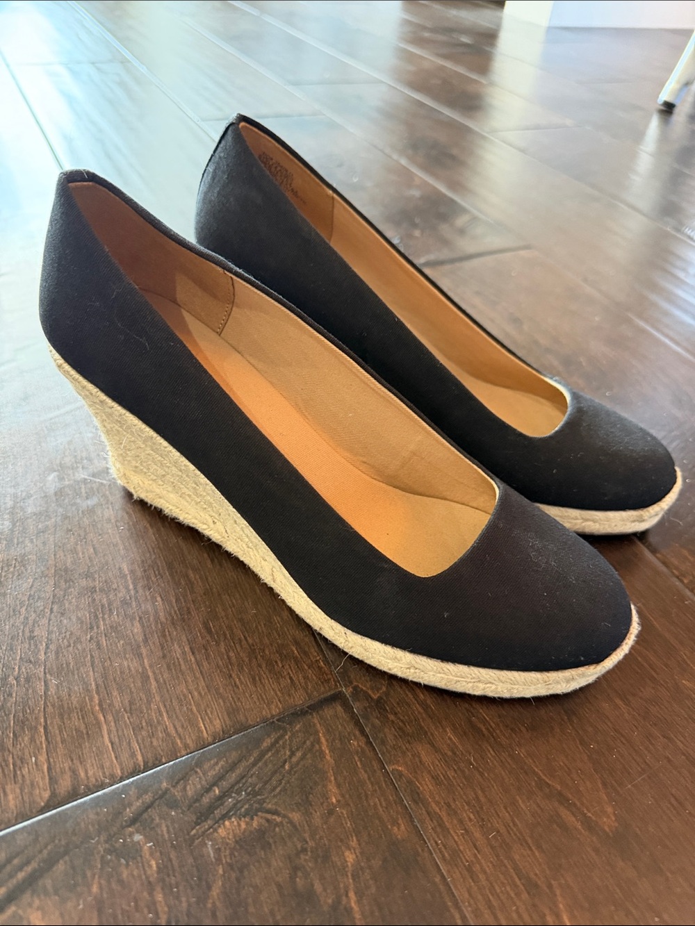 J Crew Women’s Black Canvas Espadrille Wedges - Classic Wedges. NWOT. Size 9